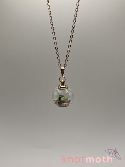 gumb goldfish bowl micro crochet necklace