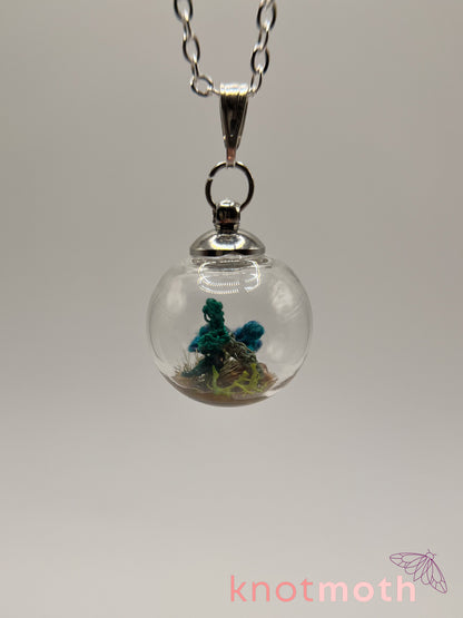 benny beta fish micro crochet globe necklace