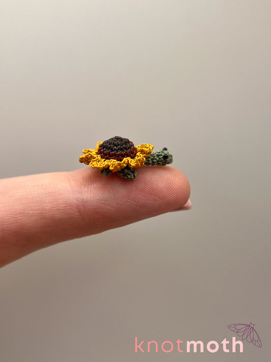 sienna sunflower turtle micro crochet jar
