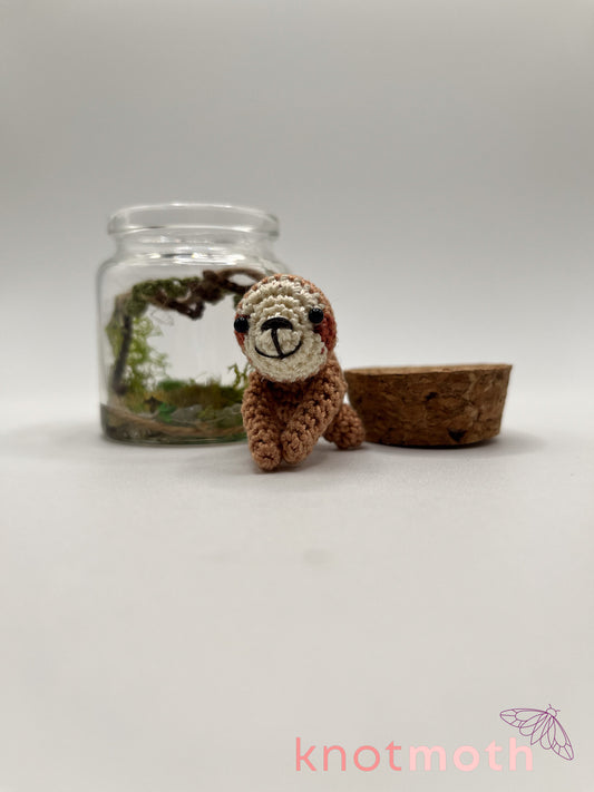 sydney sloth & vines micro crochet jar