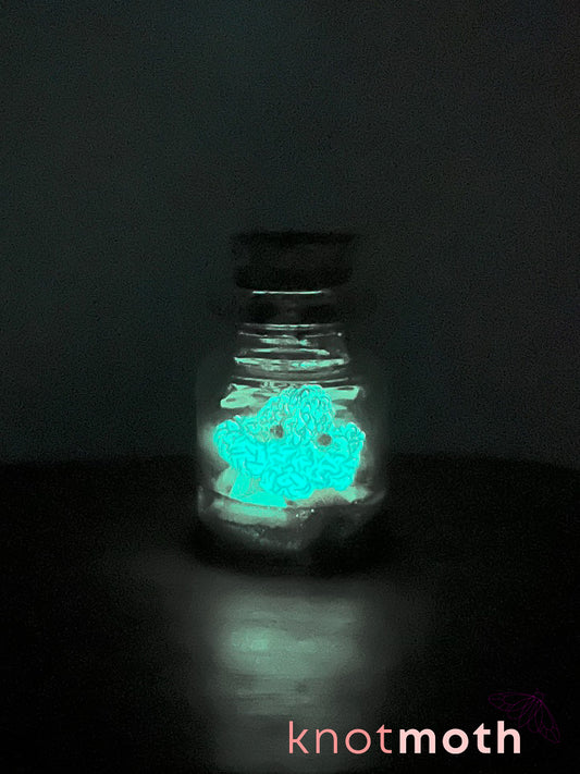 paxton octopus glow-in-the-dark micro crochet jar