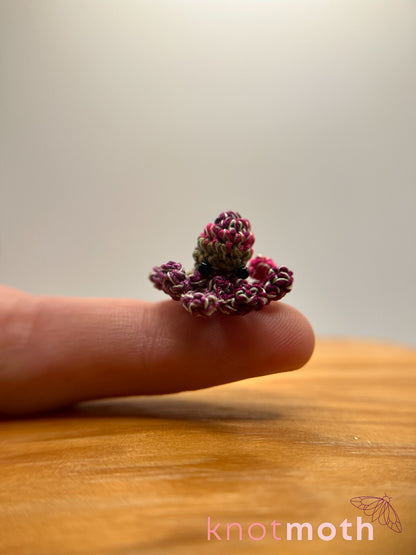 sucker octopus glow-in-the-dark micro crochet jar