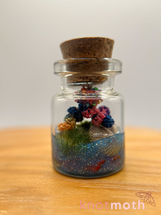 jamie jellyfish micro crochet jar