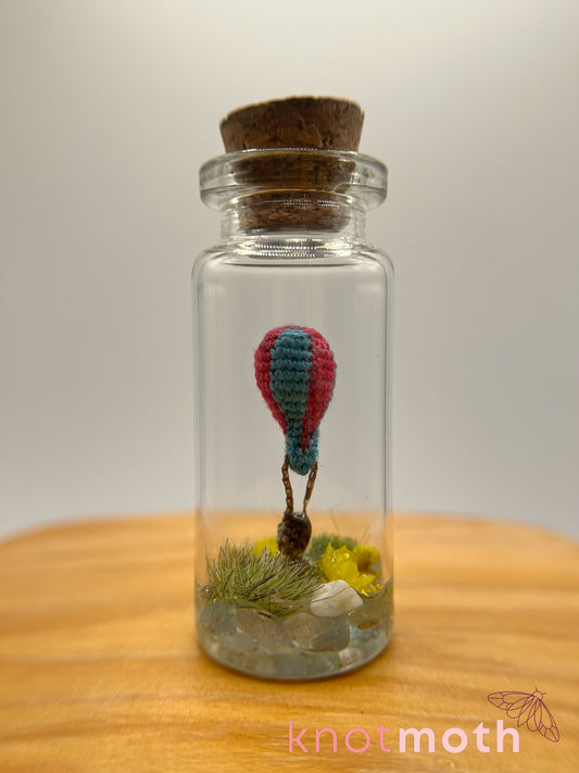 hot air balloon micro crochet jar