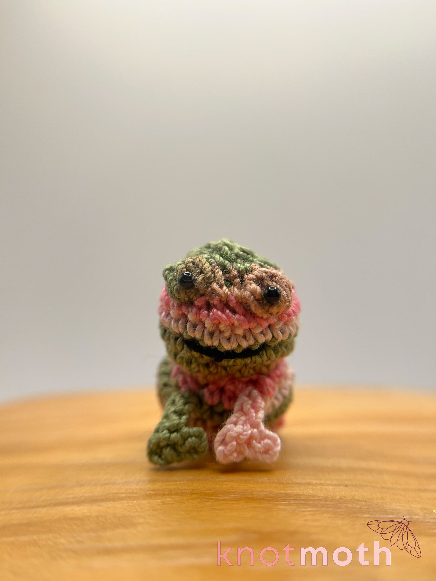 toes frog micro crochet plush