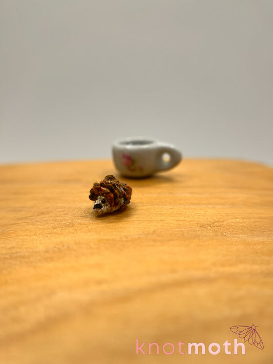 quilliam hedgehog micro crochet mug trinket