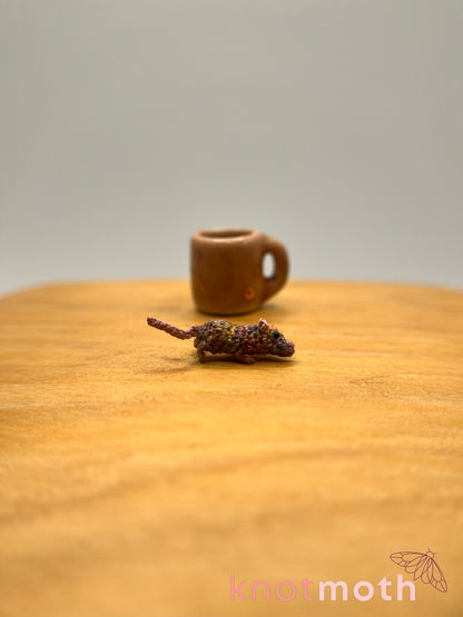 reese rat micro crochet mug trinket