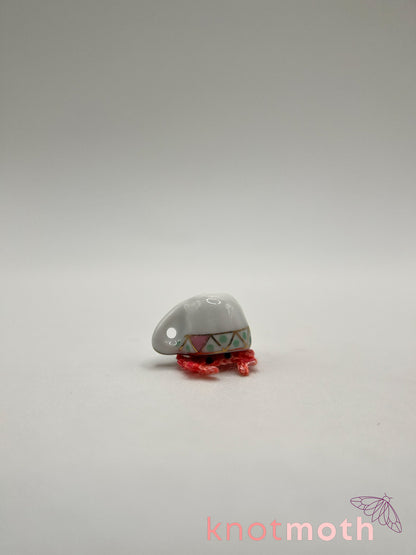 clarissa crab micro crochet teacup trinket