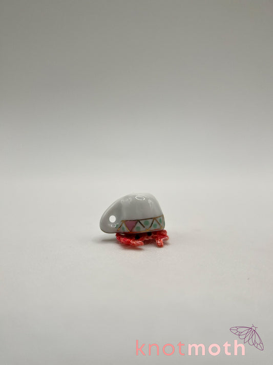 clarissa crab micro crochet teacup trinket