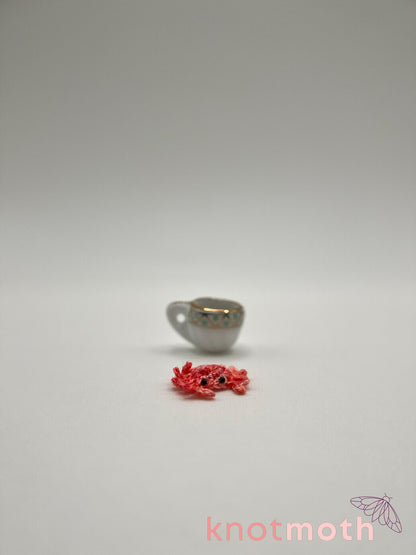 clarissa crab micro crochet teacup trinket