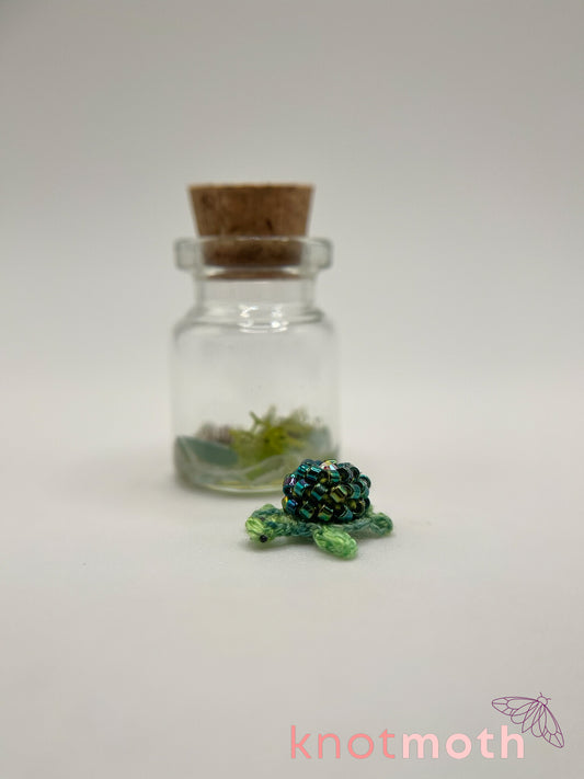 tiffany turtle micro crochet aquarium jar