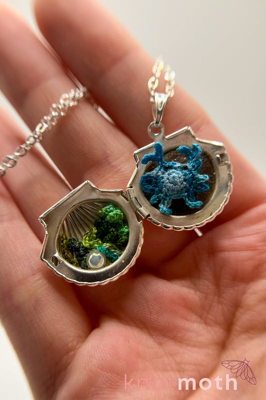 Betty Blue Crab Micro-Crochet Locket (removable, magnetic)