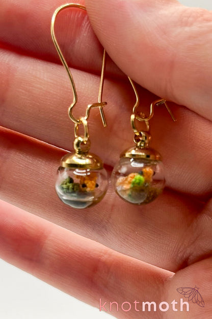 Finn and Gale Goldfish Micro Crochet Globe Dangle Earrings