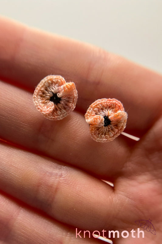 peach poppies stud earrings