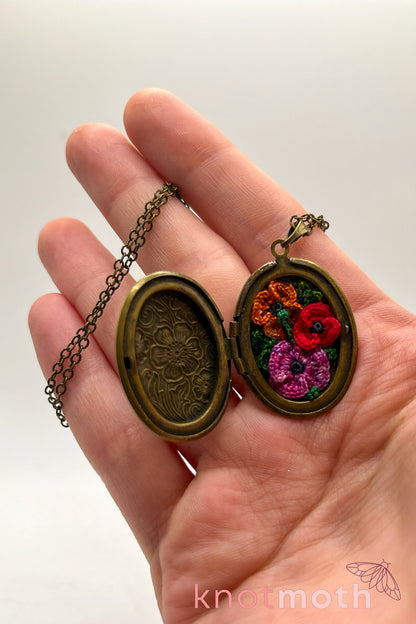Poppies (remembrance & rest) floriography micro-crochet locket