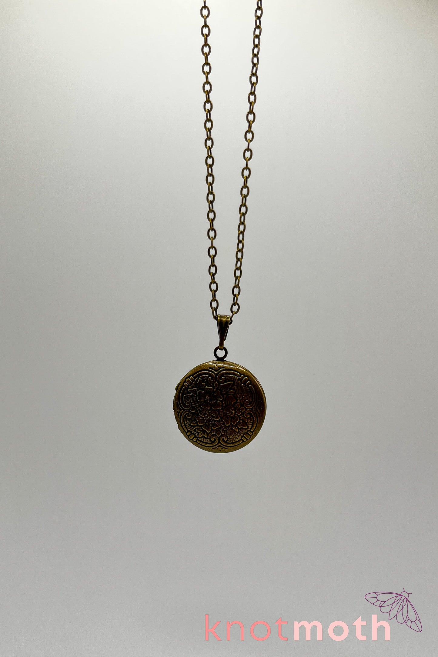 Daffodil (new beginnings) floriography micro-crochet locket