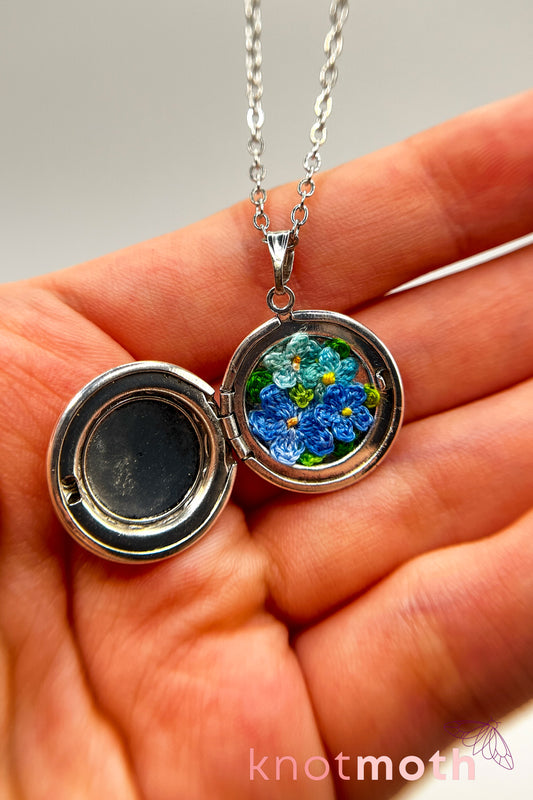 Forget-me-not (love & devotion) floriography micro-crochet locket