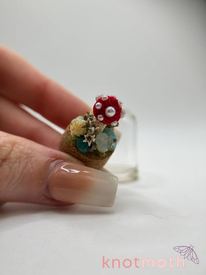 mushroom (pre-order)