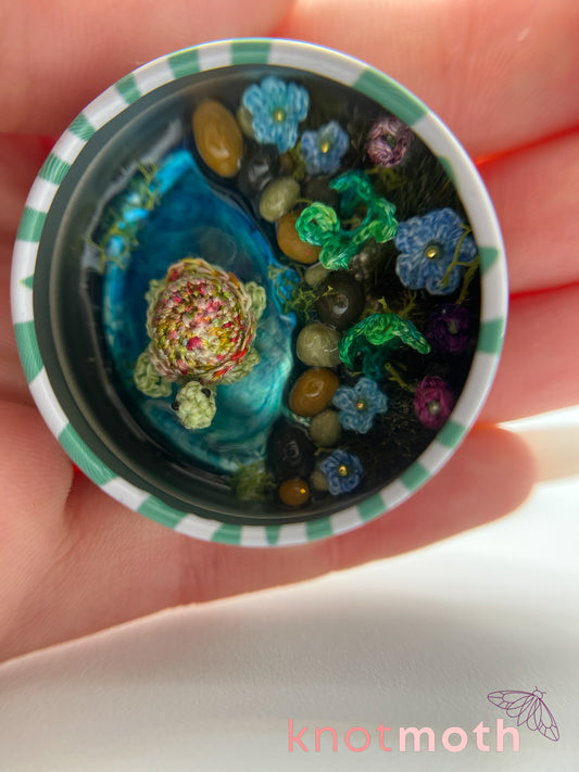 tashi turtle & garden pond scene micro crochet tin