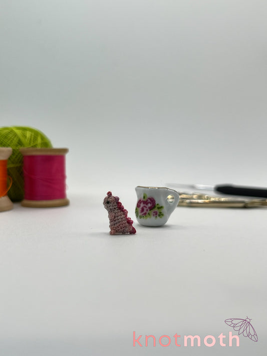 rose tea-rex micro crochet mug trinket