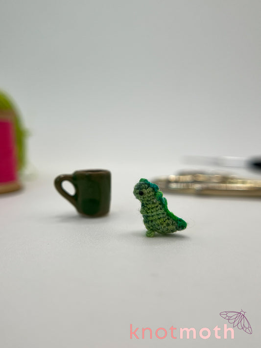 chive tea-rex micro crochet mug trinket