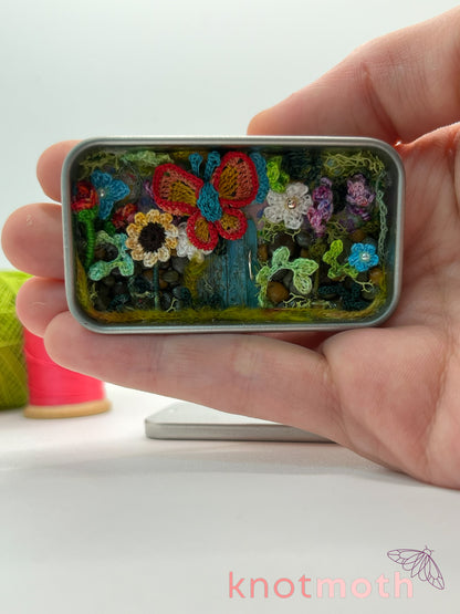 bramble butterfly wildflowers & gate scene mini tin