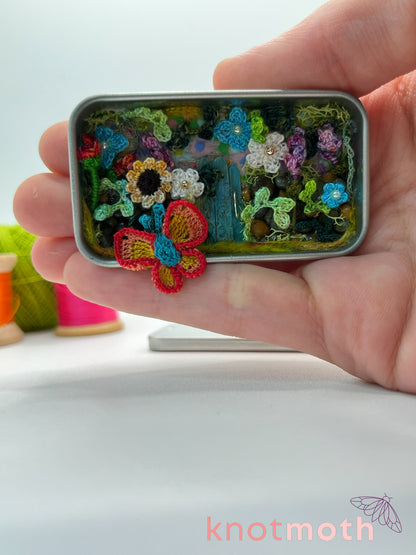 bramble butterfly wildflowers & gate scene mini tin