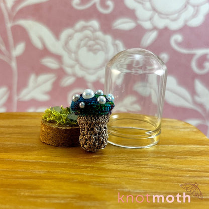 mushroom (pre-order)