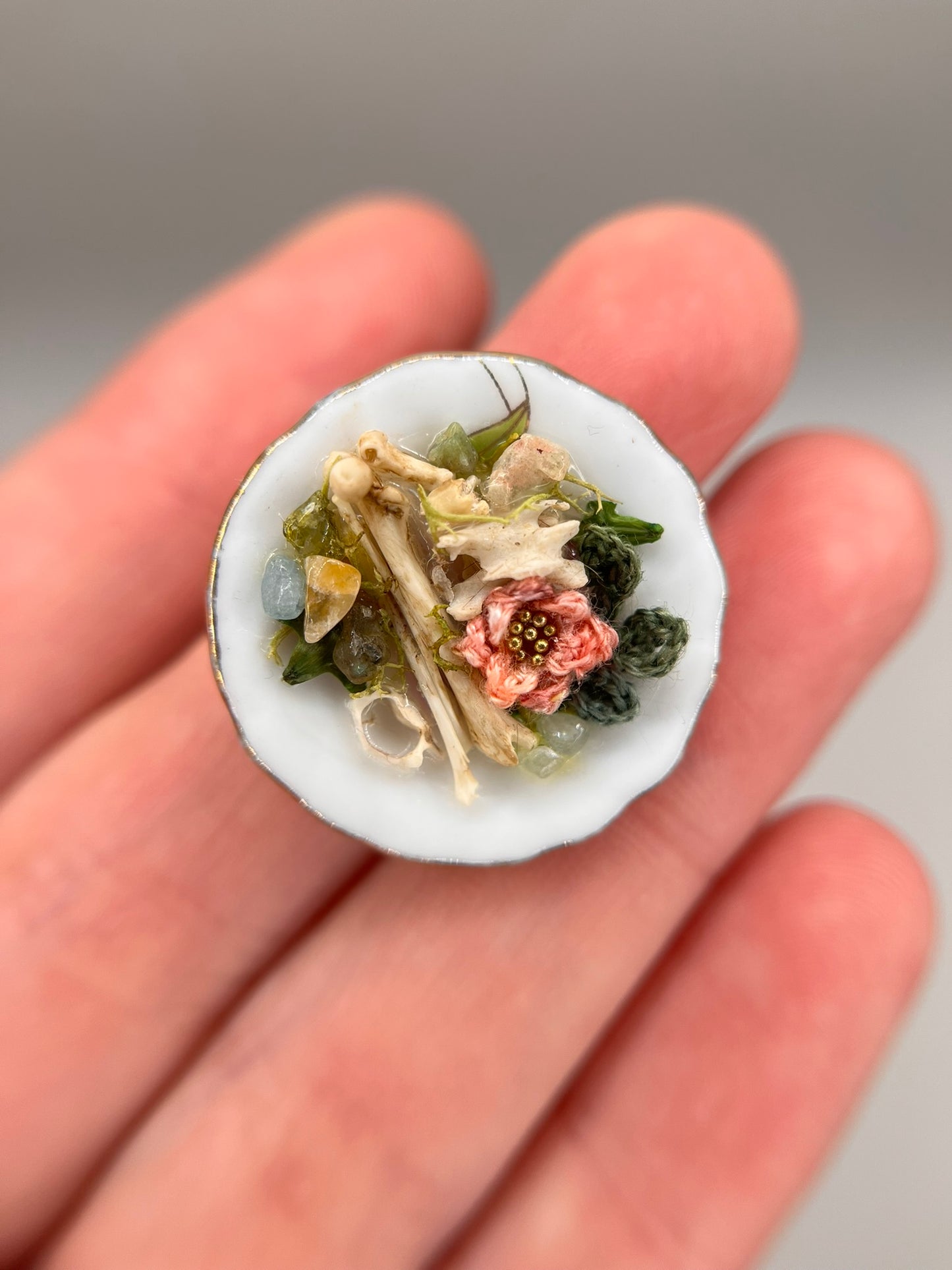 jean-jacques - peach flower bourgeoisie brunch magnet