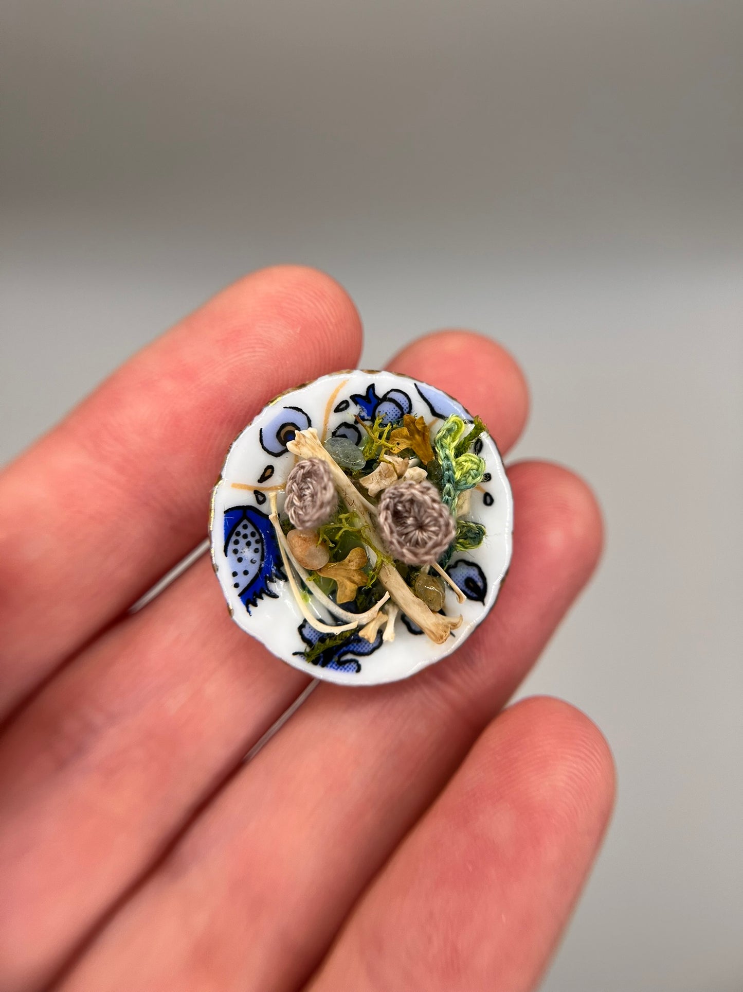 vincent - mushroom & vine bourgeoisie brunch magnet