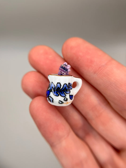 periwyn tea-rex - teacup trinket