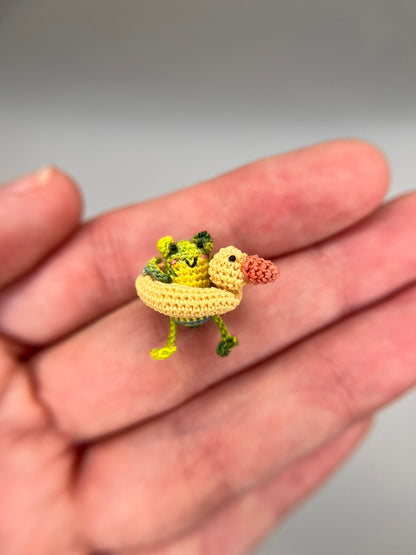 darian frog in ducky floatie fidget toy