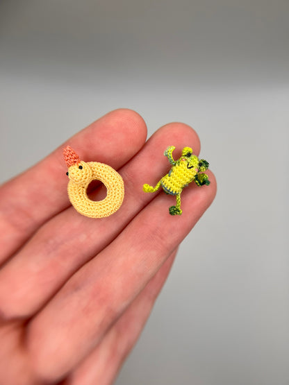 darian frog in ducky floatie fidget toy