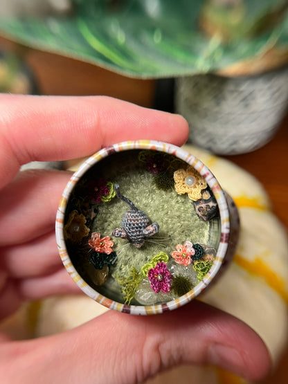 madeline mouse · flower meadow mini tin