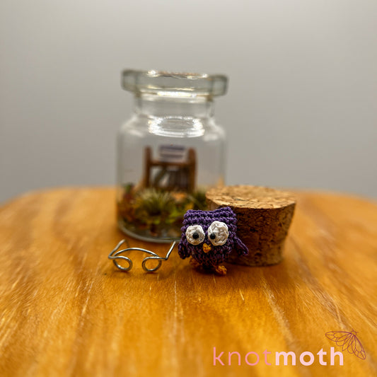 Octavia Owl Micro Crochet Library Terrarium Jar (removable, magnetic)