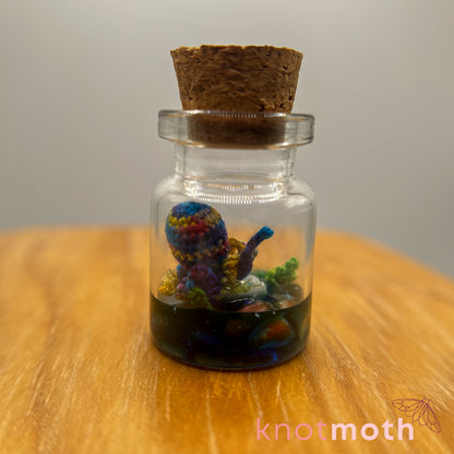 Angela Octopus Micro Crochet Aquarium Jar (removable, magnetic)