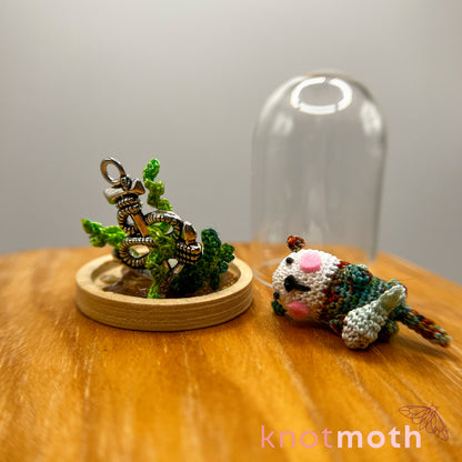 Uta Otter with Fish Micro Crochet Cloche Jar (removable, magnetic)
