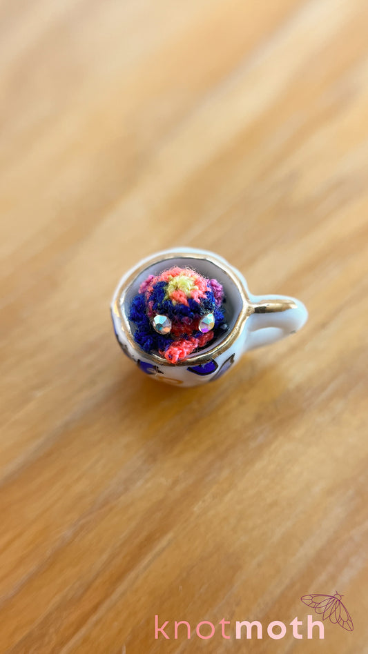 Polly Octo Micro Crochet Teacup (Magnetic, Removable)
