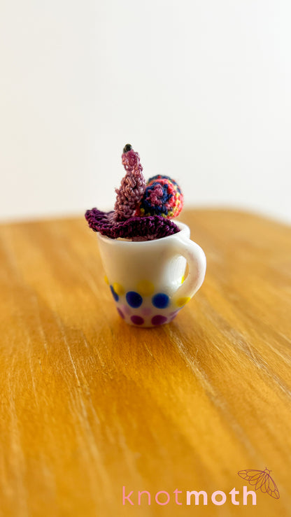 Samwell Snail Micro Crochet Mug (Magnetic, Removable)