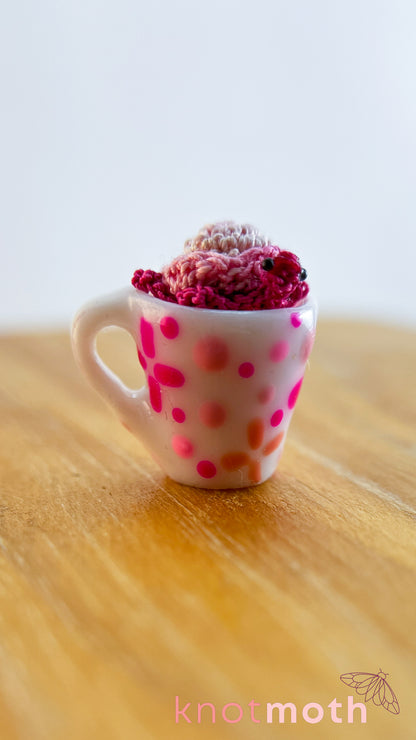 Taloa Tortoise Micro Crochet Mug (Magnetic, Removable)