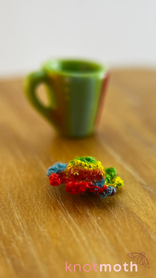 Ofelia Octopus Micro Crochet Mug (Magnetic, Removable)
