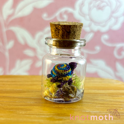 Shirley Turtle Micro Crochet Terrarium Jar (removable, magnetic)