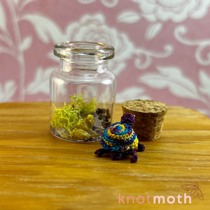 Shirley Turtle Micro Crochet Terrarium Jar (removable, magnetic)