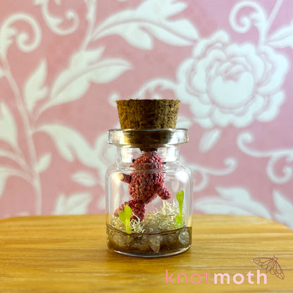 Juanita the Sleeping Whale Micro Crochet Aquarium Jar (removable, magnetic)