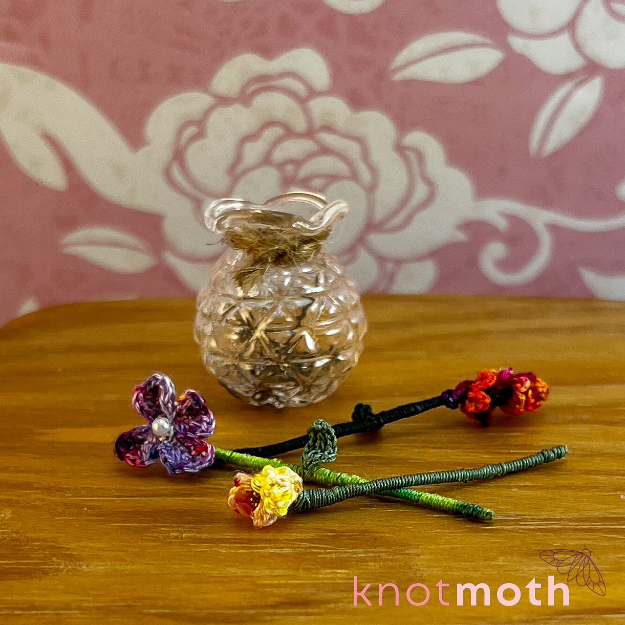 Micro Crochet Flower Bouquet in Vase (removable, magnetic)