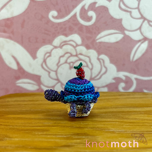 Tommy Turtle Cupcake Micro Crochet Sweeture Fidget Toy