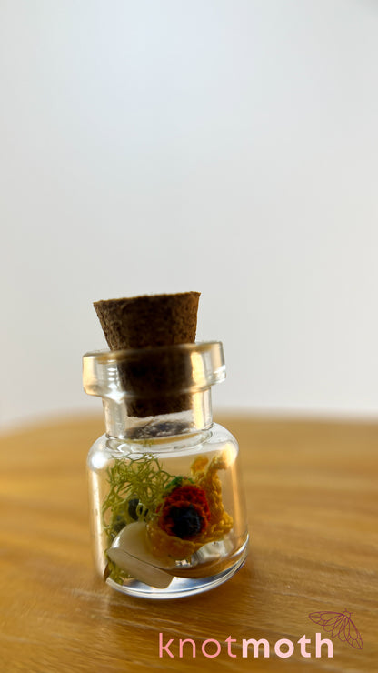 Sachi Snail Terrarium Micro Crochet Specimen Jar