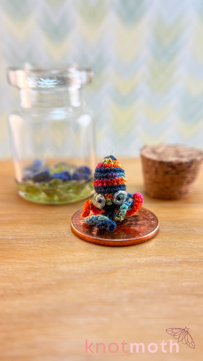 Ollie Octopus Micro Crochet Aquarium Jar (removable, magnetic)
